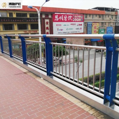 定制桥梁护栏不锈钢防撞立柱桥梁护栏道路安全防护桥梁护栏加工图1