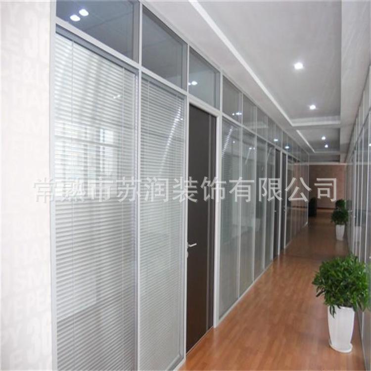 苏润装饰最新的办公图片，进行更新了