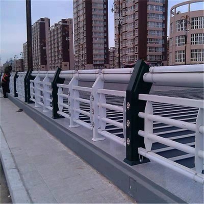 成都厂家定制河道桥梁防撞护栏道路工程栏杆不锈钢护栏图2