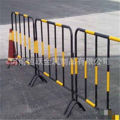 河南许昌厂家直销现货铁马护栏 活动护栏 不锈钢铁马栏杆图1