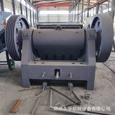 鄂破机厂家 颚式破碎机 移动式建筑垃圾破碎站铁矿石鄂式碎石机