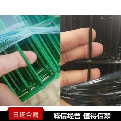日扬金属牛栏网生产厂家 草原网畜牧业编结网围栏定制图3