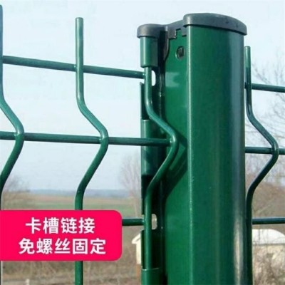 表面喷漆处理桃型柱护栏网厂家 水渠园林景区防护栅栏图2