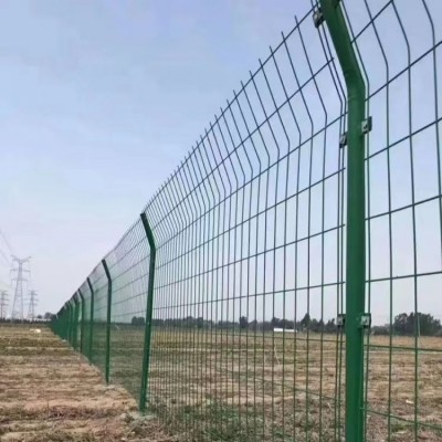 道路绿色隔离防护网 园林水库果园圈地围栏网 框架式公路围网图2