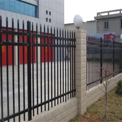 厂家供应 厂区学校院墙围栏栅栏 小区别墅厂区围墙 草地隔离栅栏