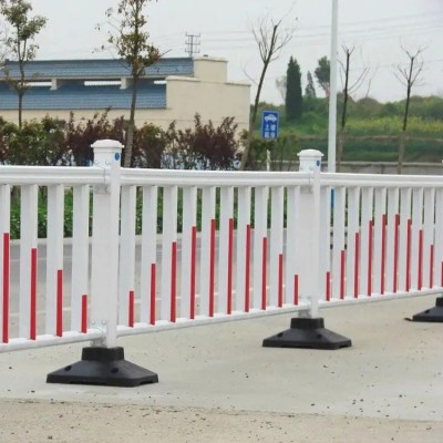 市政道路护栏 城市公路马路中央人行道安全隔离防撞护栏 市政护栏图2