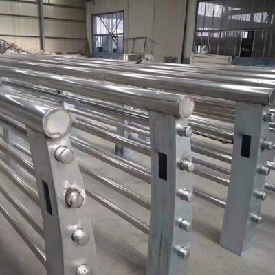 不锈钢护栏 桥梁 防撞栏杆 河道围栏 公路两侧栅栏 工厂批发图4