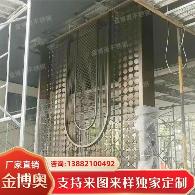 定制不锈钢拉丝镀钛屏风隔断镜面无指纹工艺酒店会所售楼部装饰图4