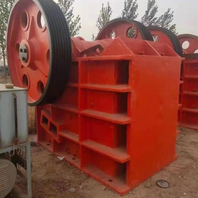 破碎机设备 运转灵活 破碎比大 产量高 建筑工地用