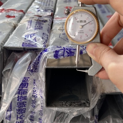 现货不锈钢方管 304不锈钢装饰管焊管亮面建筑器材用不锈钢方管图2