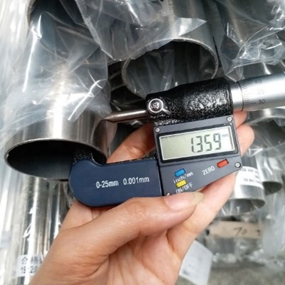 工厂直发304不锈钢管 不锈钢圆管亮面直缝焊管工地用304不锈钢管图4