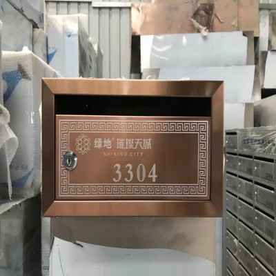 小区信报箱厂家不锈钢防雨带锁挂墙信奶箱落地别墅邮箱图2