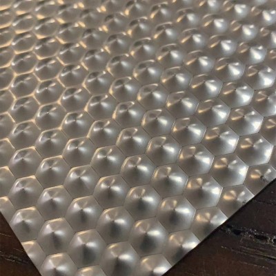 现货供应304不锈钢压花珠光纹板小米粒大方格立方体201花纹装饰板图2