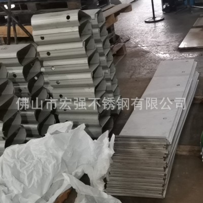 批发桥梁伸缩缝304不锈钢遮盖护板 高速公路防撞挡板预制板加工图4