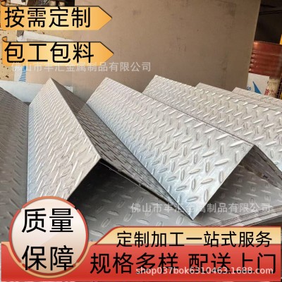 现货销售304不锈钢花纹板 316l/310s不锈钢柳叶板 人字楼梯防滑板图3
